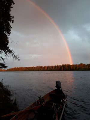 satenkaaren alla, eemelivaaput satenkaaren alla, eemelivaaput.